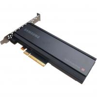 Samsung SSD PM1735, 1280GB (MZPLJ12THALA-00007)_1